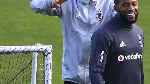 Lens: "Patron biziz"