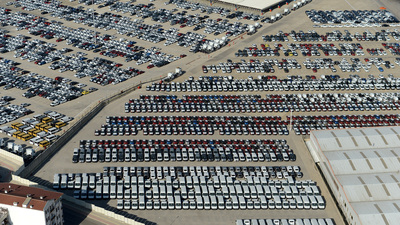 Pazar fren yaparken yerliler gazladı