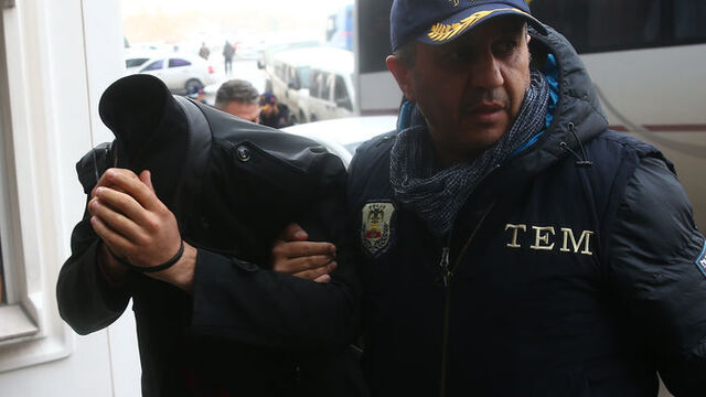 'FETÖ'cüyüm' diyerek teslim olmuştu! Serbest bırakıldı