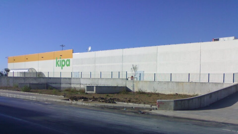 Kipa'dan zararına AVM satışı