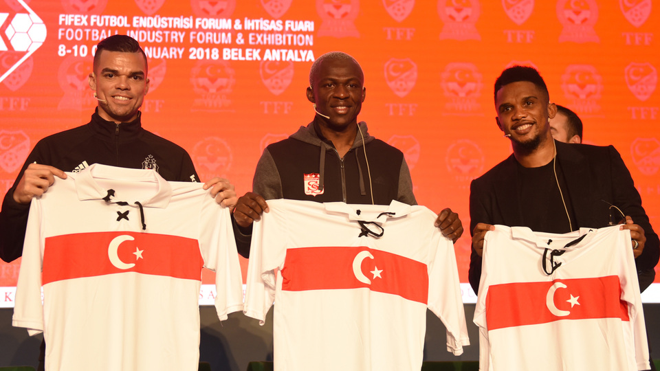 "Türk futbolcular benim 800 metre arkamda"