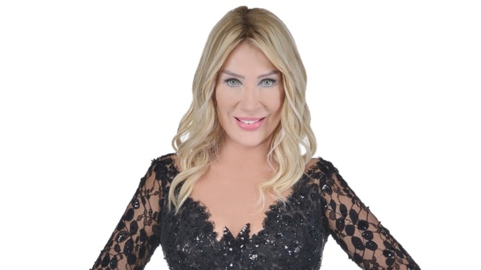 Seda Sayan'la saat kaçta?