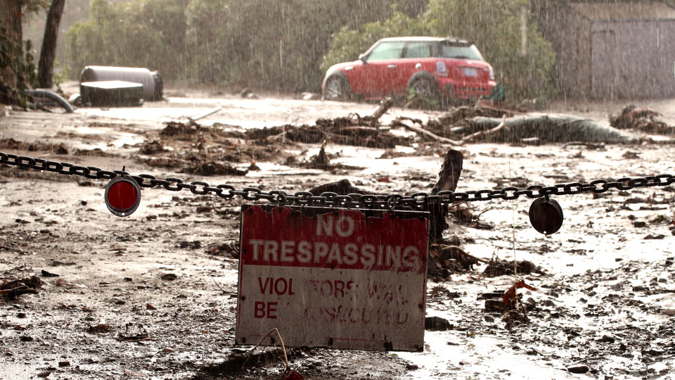 California'da sel ve toprak kayması: 17 kişi hayatını kaybetti
