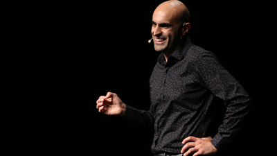 "Hamileyim!" ile sahnede olacak