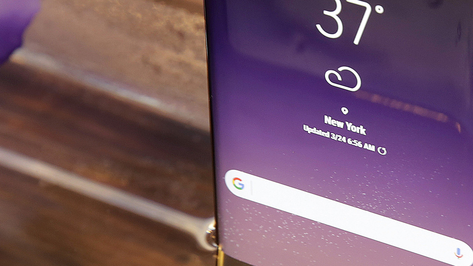 Samsung, S9 için tarih verdi!