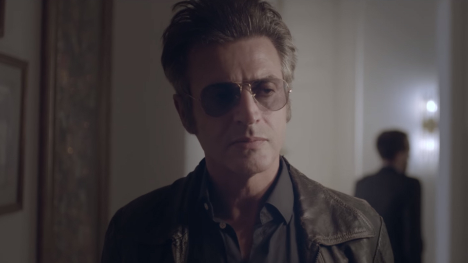 Teoman'dan kendini dinlemelik yeni albüm: Koyu Antoloji