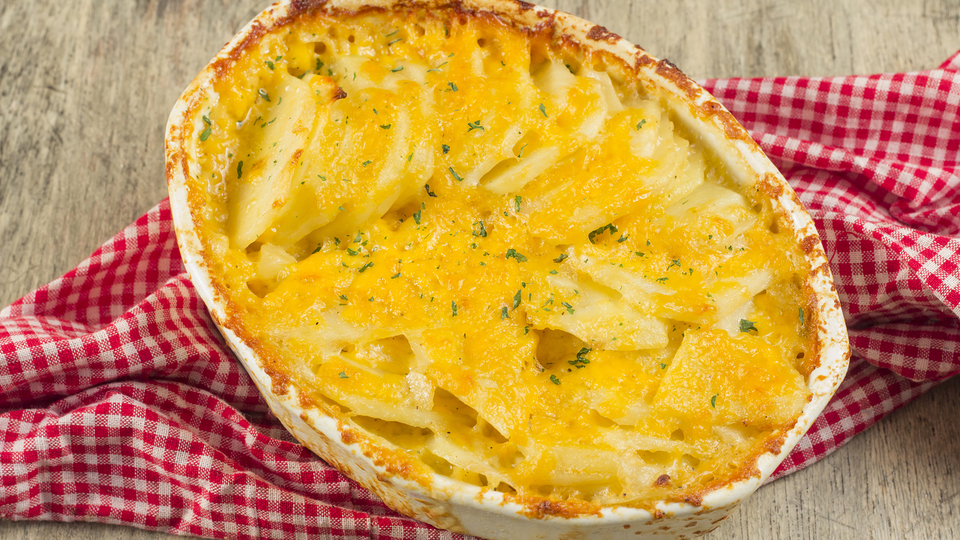 Fırında sütlü patates