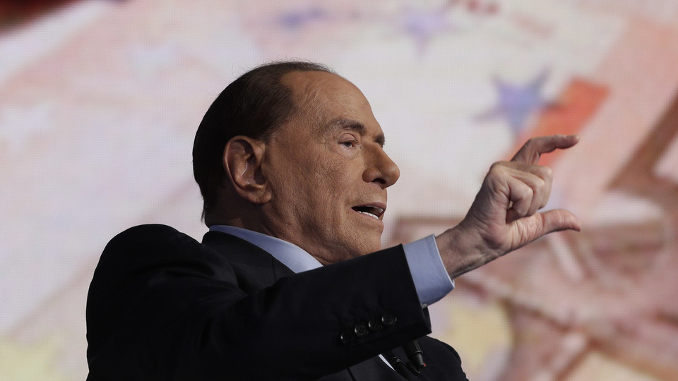 Berlusconi'ye büyük şok!