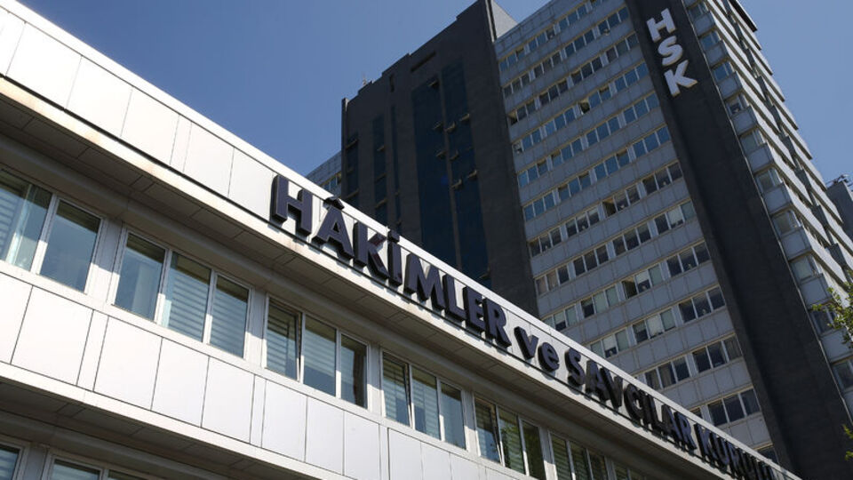 Yüksek yargıda seçimlere 'çocukların eğitimi' ayarı