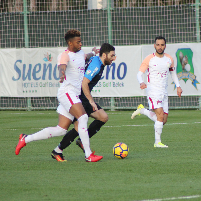 Cimbom Hagi'yi üzdü