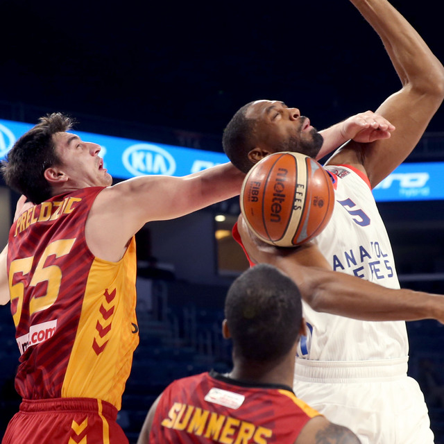 Dev maçta kazanan Anadolu Efes