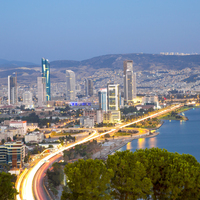 İzmir’de değişim yarışı