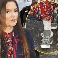 Demet Akalın'ın bir çift çorabı 5 bin lira