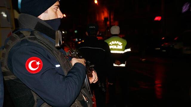 İzmir'de 750 polisin katılımıyla asayiş uygulaması