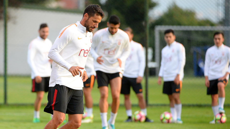 Hakan Balta geri döndü!