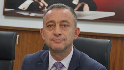 Kocasakal adaylığını bu sloganla duyurdu!