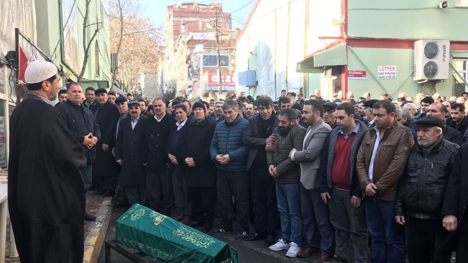 Yanlış iğne sonucu öldüğü iddia edilen 7 yaşındaki Hüseyin son yolculuğuna uğurlandı