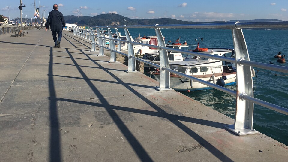 Eylem yapmışlardı! Bugün bariyerler konuldu