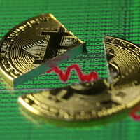 Bitcoin 10 bin doların da altını gördü