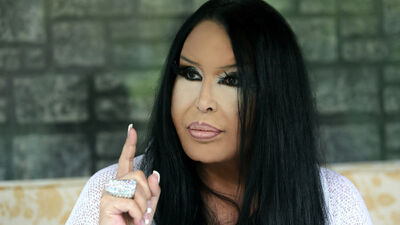 Bülent Ersoy uçakta olay çıkardı