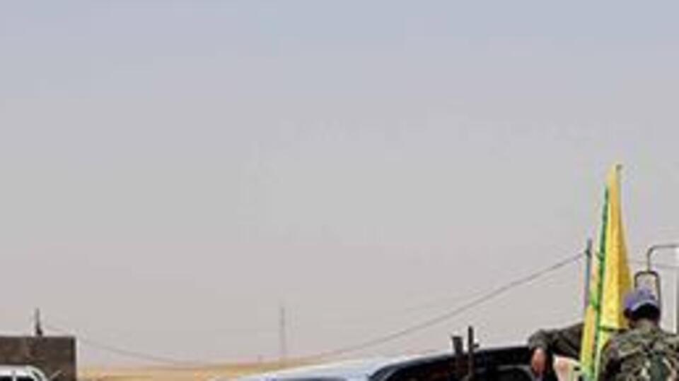 Terör örgütü Azez'de hastanelere saldırdı!