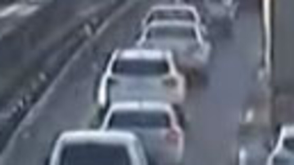 İstanbul'da karne yoğunluğu! Trafik durma noktasına geldi