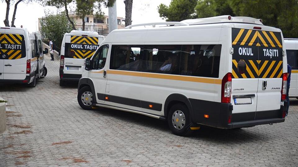 MEB'den okul servislerine 15 dakika kuralı