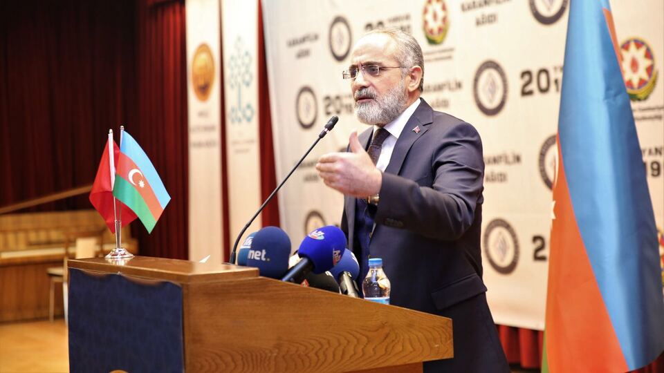Yalçın Topçu: Azerbaycan ve Türkiye ikiz kardeştir