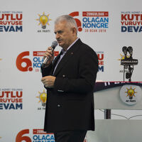 Başbakan Yıldırım: Türkiye terör örgütlerine pabuç bırakır mı?