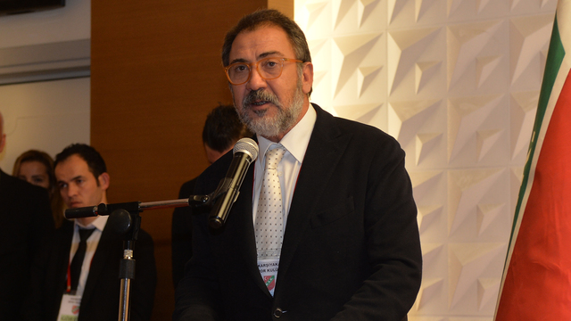 "Karşıyaka bizim namusumuz"