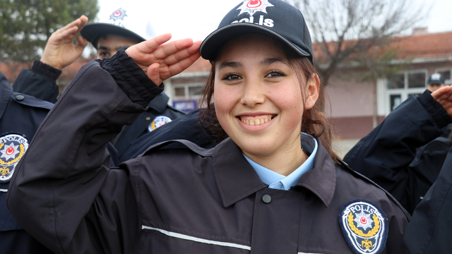 Önlisans mezunları Polis olabilecek!