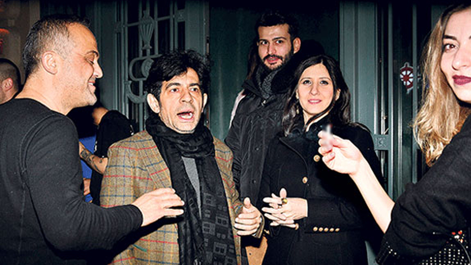 'İçeri alın, onlar da eğlensin'