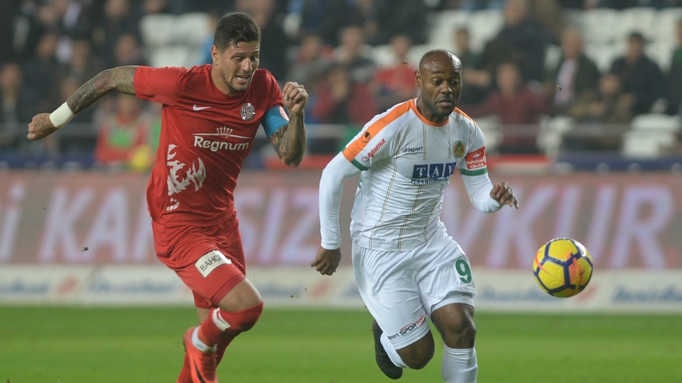 Vagner Love transferinde son perde!