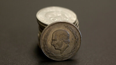 Dünyada ilk: Bir ülke kendi 'bitcoin'ini yaptı!