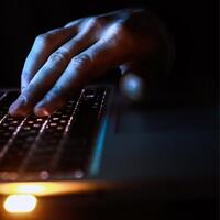 Sosyal medyada 'terör propagandası' paylaşımlarına çok sayıda gözaltı ve tutuklama