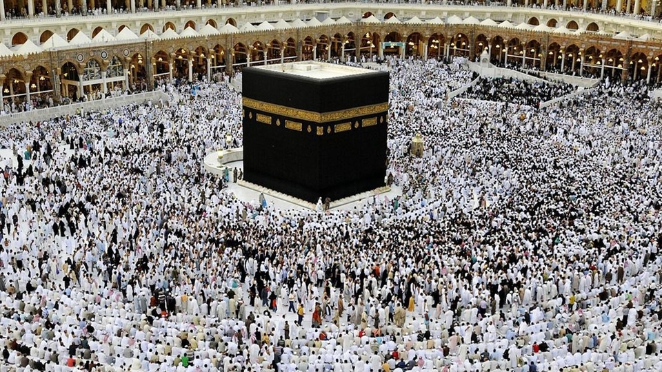 Milyonlarca hacı adayına müjde! Açıklanıyor...