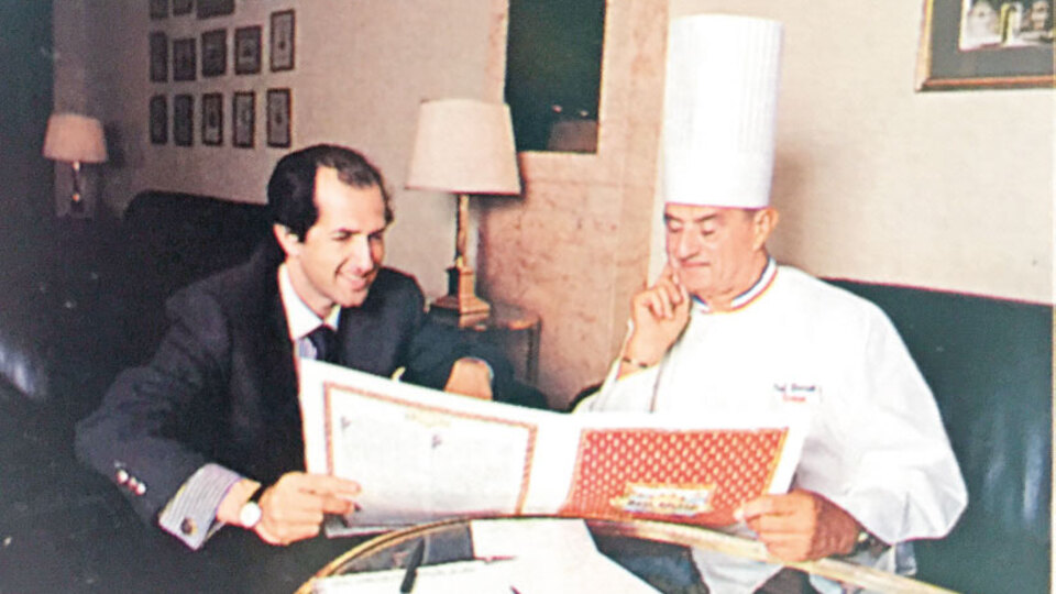 Yüzyıl gitti ve perde indi