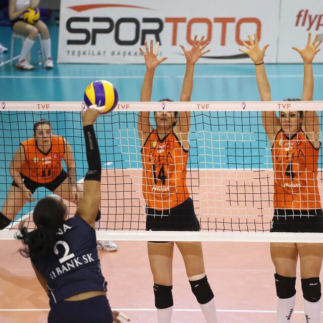 Eczacıbaşı set vermedi