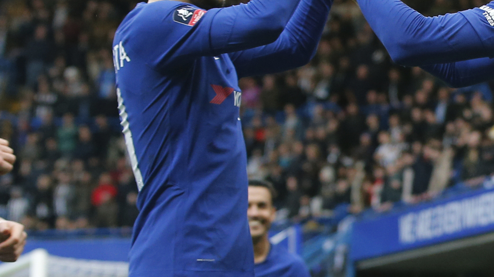 Chelsea evinde turladı