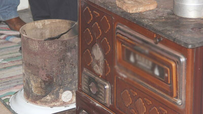 Odaya konan soba kovası yaşlı çifti ayırdı!