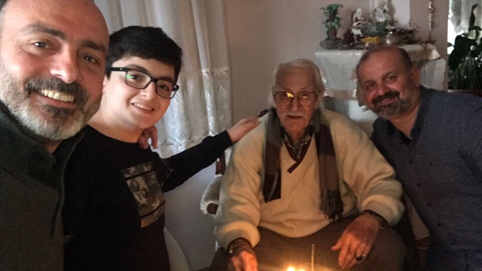 Eşref Kolçak'a sürpriz doğum günü