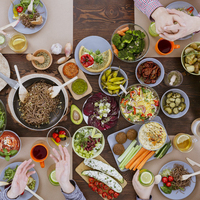 Dikkat yemeden önce bir daha düşünün! O yiyecekler hastalık taşıyor...