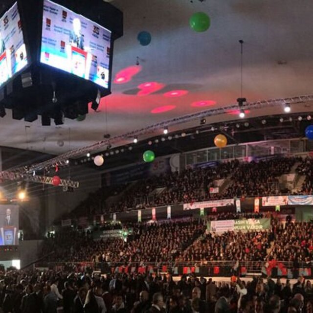 Bir isim daha CHP Genel Başkan adaylığını duyurdu