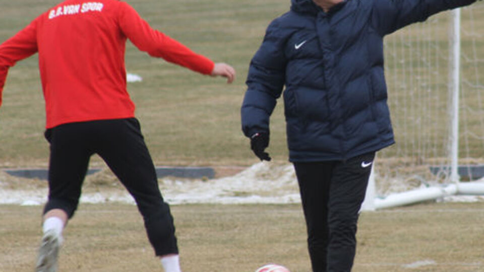 Feyyaz Uçar, Van'da şampiyonluk peşinde