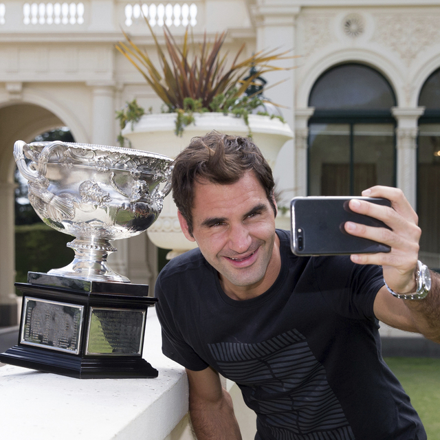 Federer rekorunu geliştirdi