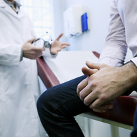 Erkeklerde meme büyümesinin nedenleri!