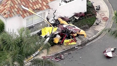 ABD'de evin üzerine helikopter çakıldı!