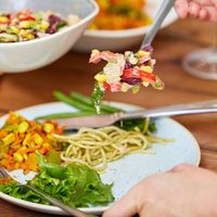 Uzmanlar uyarıyor: Yemek için dışarı çıkın, kendinize zaman ayırın!