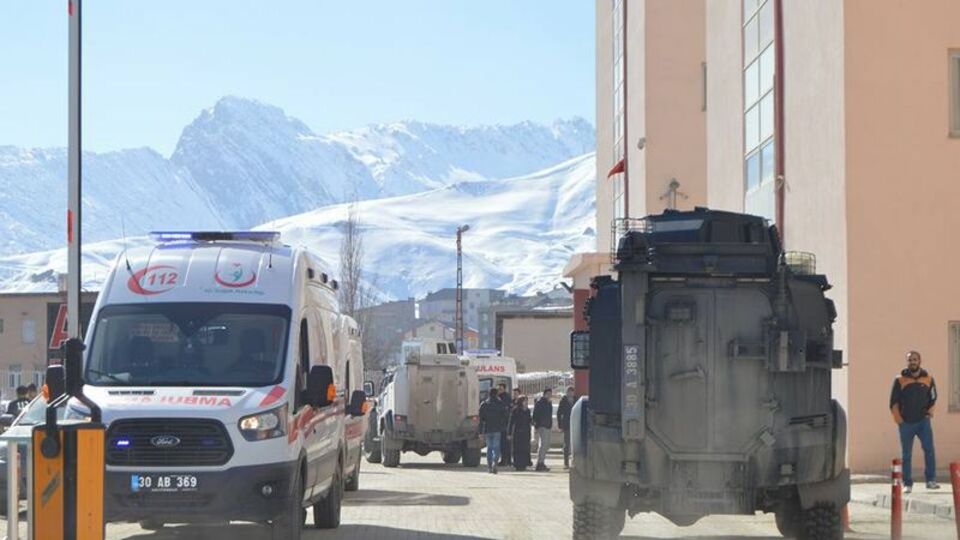 Hakkari'de iki hain saldırı: 3 şehit