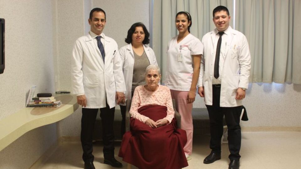 4 ay komada kaldı, ameliyatla yeniden doğdu